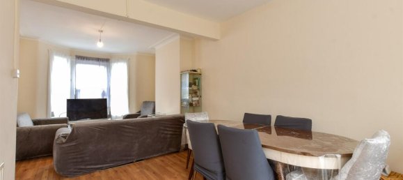 3 Schlafzimmer Haus in Essex, United Kingdom, Nr. 3989 3