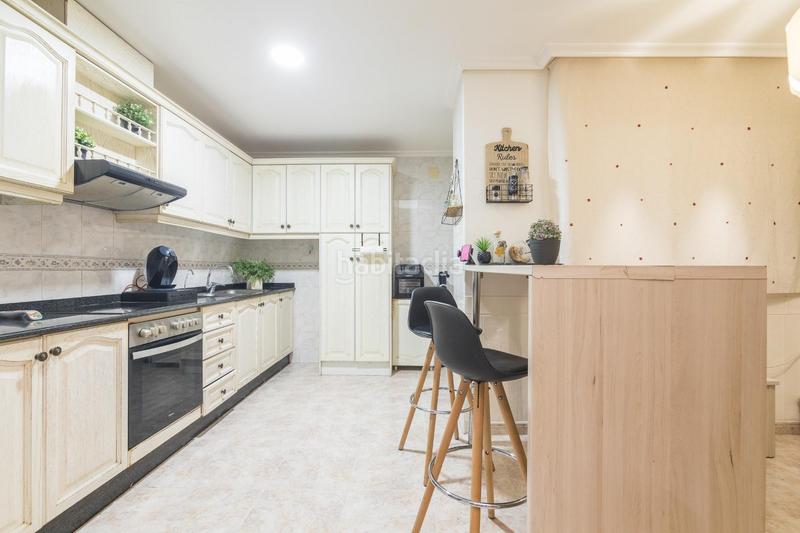 Apartamento de 3 dormitorios en Petrer, Spain No. 259943