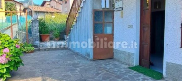 1 bedroom Apartment in Nembro, Italy No. 378920 2