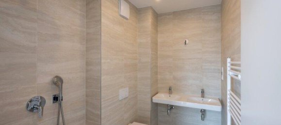 3-salle Appartement à Favoriten, Austria No. 211100 11