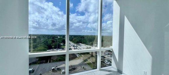 terreno en venta en Miami, Miami-Dade, Florida, USA № 614692 7