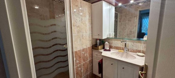 3 bedrooms Apartment in Baud, France No. 201529 18