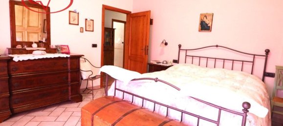 5غرفة شقة في Montevarchi, Italy رقم 215314 36