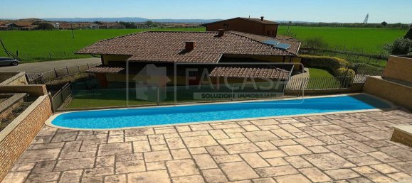 Квартира с 2 спальнями в Вольпьяно, Италия № 370485 2