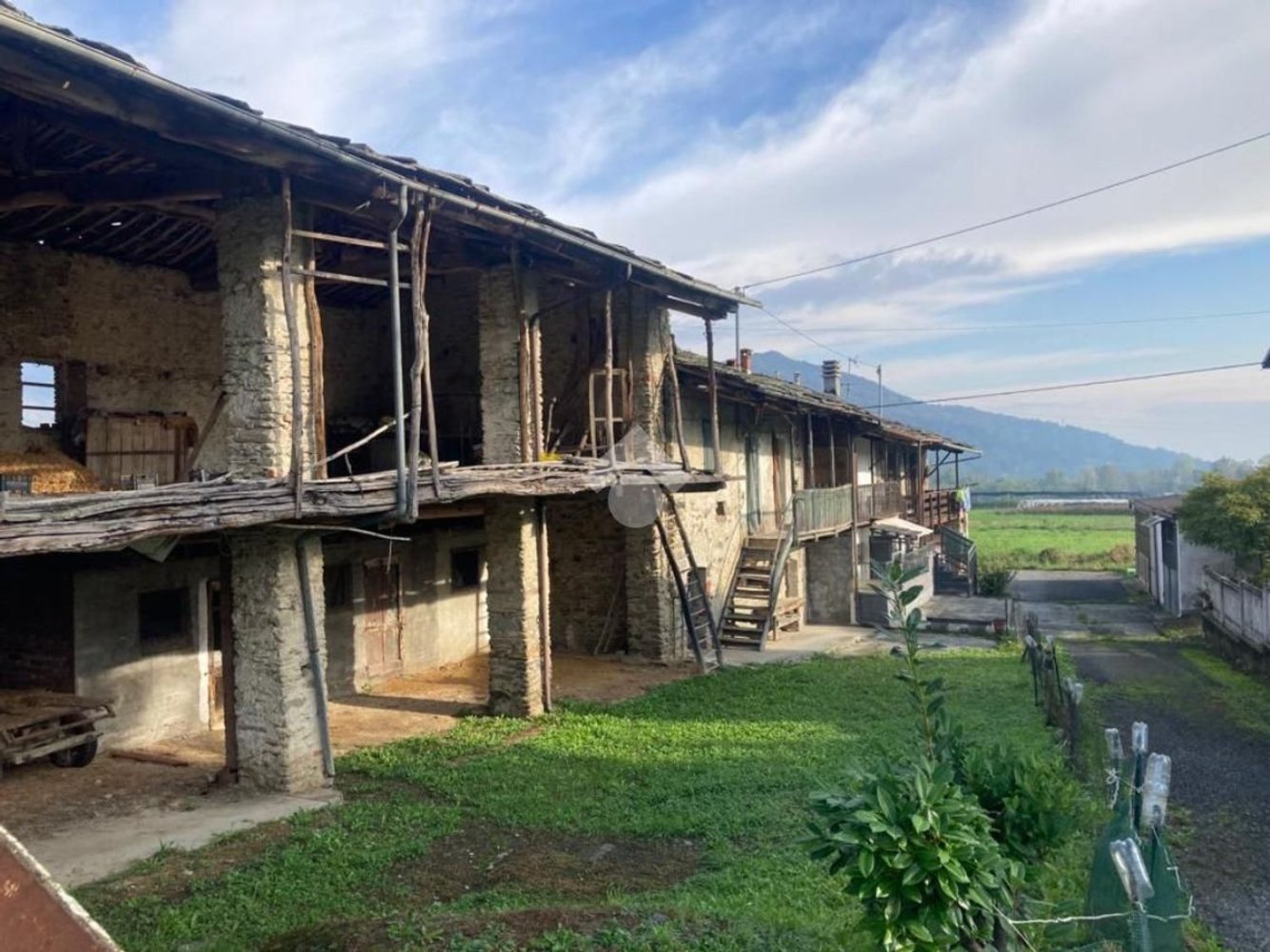 4غرفة منزل في Gambasca, Italy رقم 111852