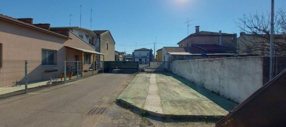 385m² Warehouse in Lugo, Italy No. 372060 12