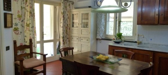 4 Schlafzimmer Villa in Lucca, Italy, Nr. 90240 8