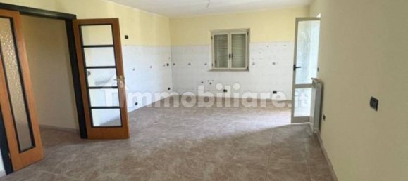 Edifício de 5 divisões em San Ferdinando, Italy N.º 340175 8