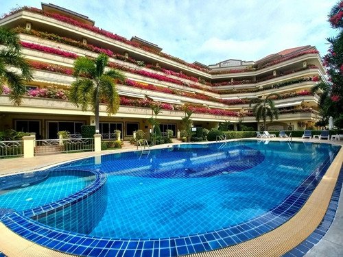 3 bedrooms Apartment in Pattaya, Thailand No. 12924