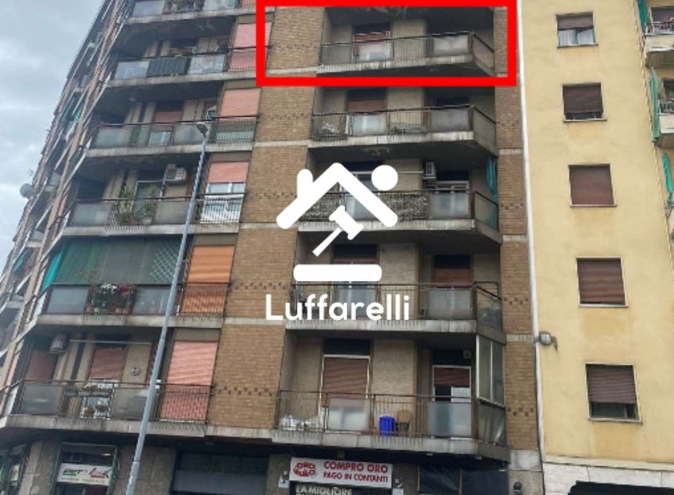 Apartamento de 6 habitaciónes en Baranzate, Italy No. 99967