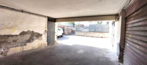 24m² Garage in San Gregorio di Catania, Italy No. 329977 3