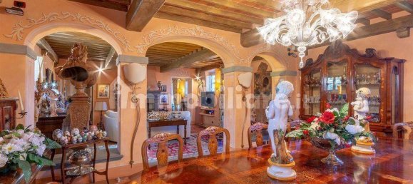 5 Schlafzimmer Villa in Capannori, Italy, Nr. 56679 14