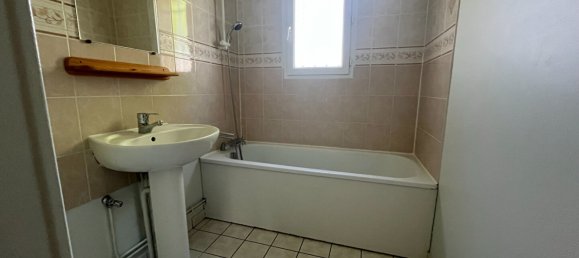 3 chambres Maison à Avord, France No. 75211 11