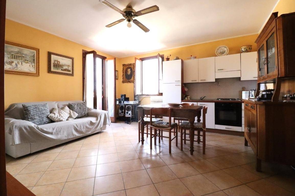 1 bedroom Apartment in Porto Mantovano, Italy No. 340492