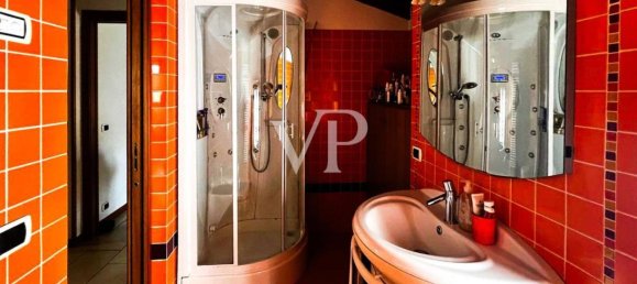 Casa de 3 habitaciónes en Torri del Benaco, Italy No. 29682 16