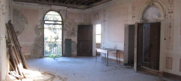 2 bedrooms Villa in Adria, Italy No. 365045 2