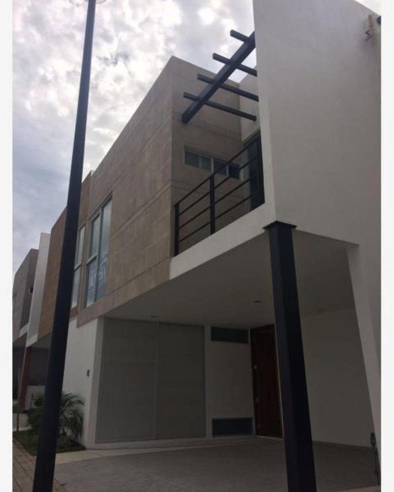 Casa de 3 dormitorios en Puebla, Mexico No. 185481