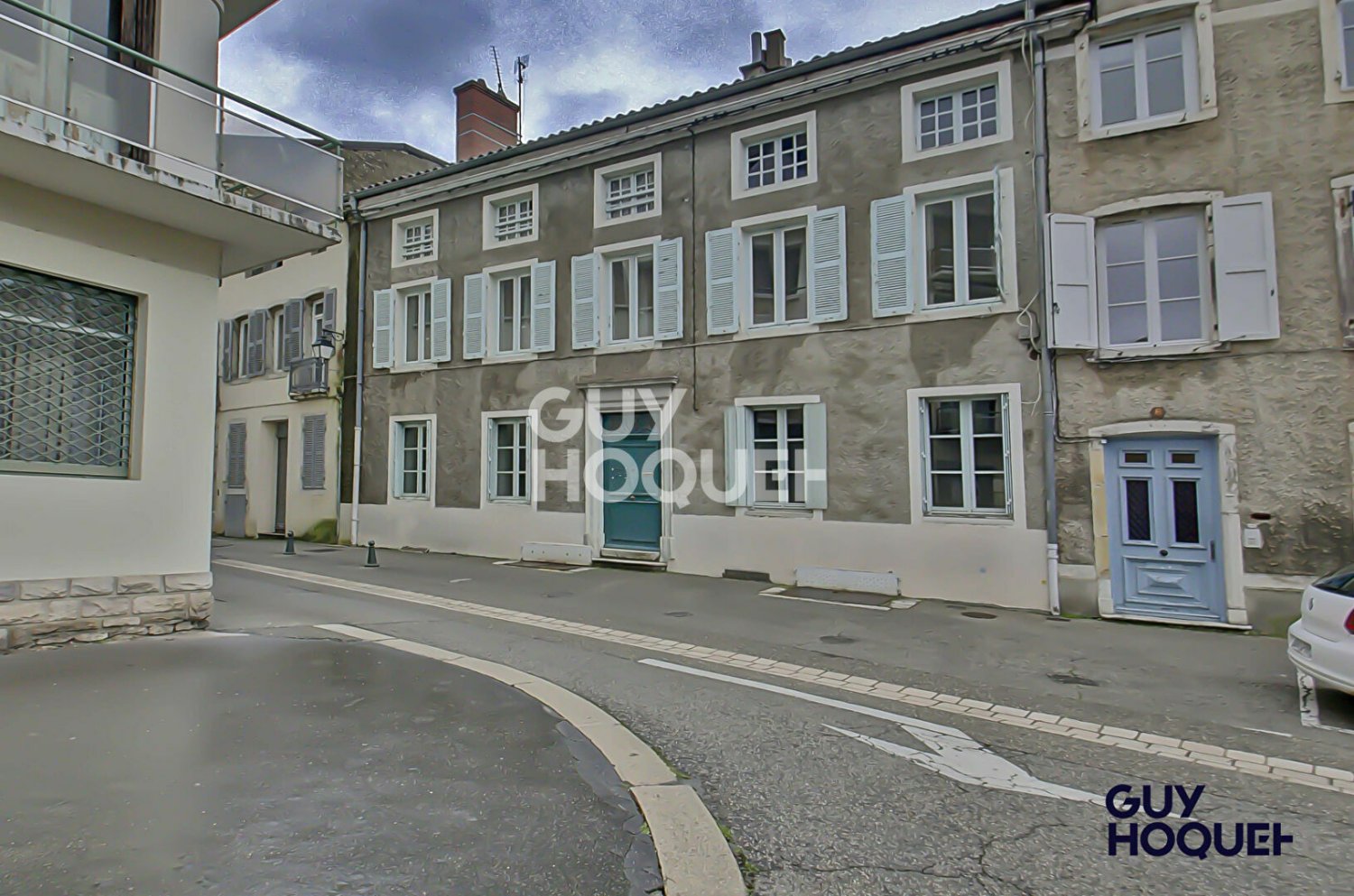 Casa de 9 dormitorios en Bourg-en-Bresse, France No. 269874