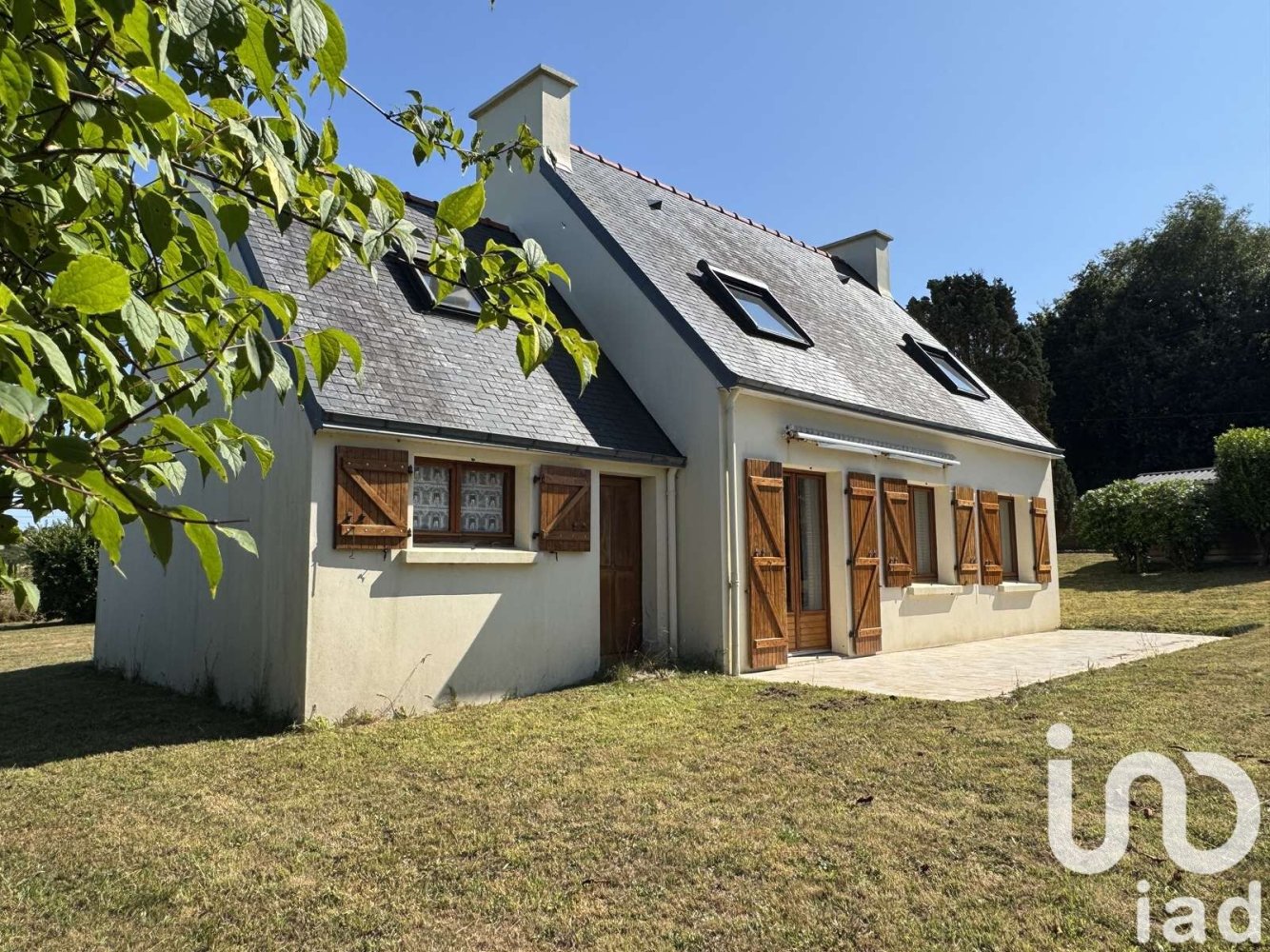 4 bedrooms House in Plouhinec, France No. 290003