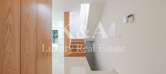 4 bedrooms House in Porto, Portugal No. 117701 2