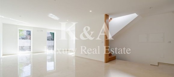 4 bedrooms House in Porto, Portugal No. 117701 3