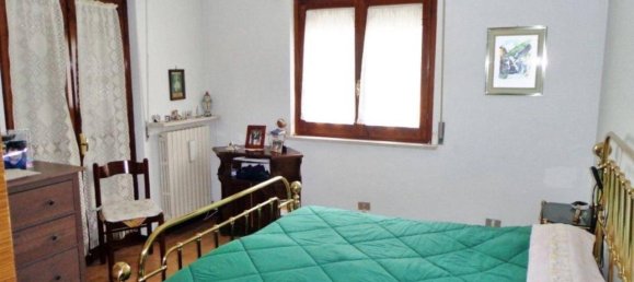 5 rooms Apartment in Chieti, Italy No. 74411 17