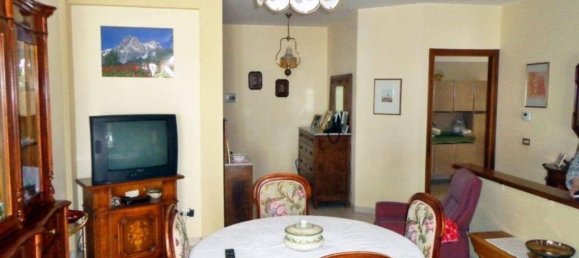 5 rooms Apartment in Chieti, Italy No. 74411 13