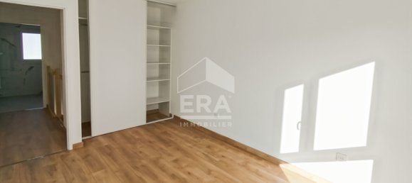 3 Schlafzimmer Haus in Reims, France, Nr. 159999 8