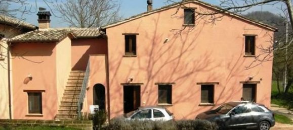 4غرفة منزل في San Severino Marche, Italy رقم 109755 8