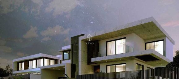 4 bedrooms Villa in Germasogeia, Cyprus No. 19068 2