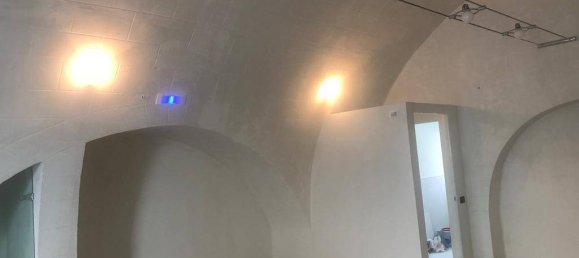 1-salle Propriété commerciale à Bari, Italy No. 353312 3