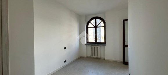 3 rooms Apartment in Palazzolo sull'Oglio, Italy No. 5987 13