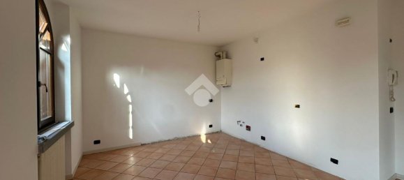 3 rooms Apartment in Palazzolo sull'Oglio, Italy No. 5987 7