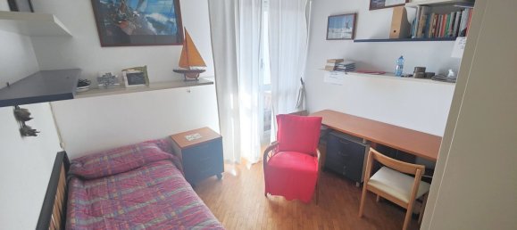 5 rooms Apartment in Genoa, Italy No. 181235 6