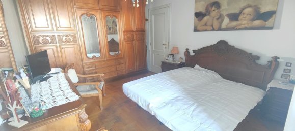 5 rooms Apartment in Genoa, Italy No. 181235 12