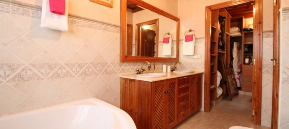 Adosado de 4 dormitorios en La Pobla de Farnals, Spain No. 12920 20