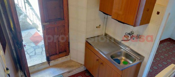 3 rooms House in Oricola, Italy No. 109694 2