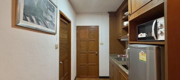 Studio in the Condo in Pattaya, Thailand No. 27394 4