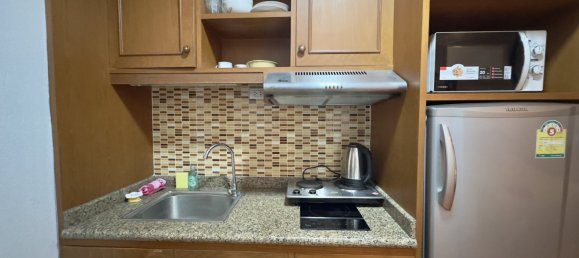 Studio in the Condo in Pattaya, Thailand No. 27394 2