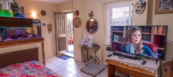 4 rooms Apartment in La Spezia, Italy No. 223402 2