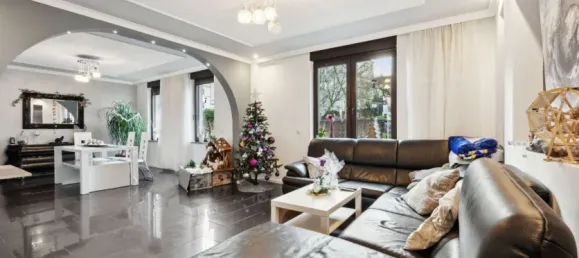 Дом с 8 комнатами в Ремшайд, Германия № 95455 3