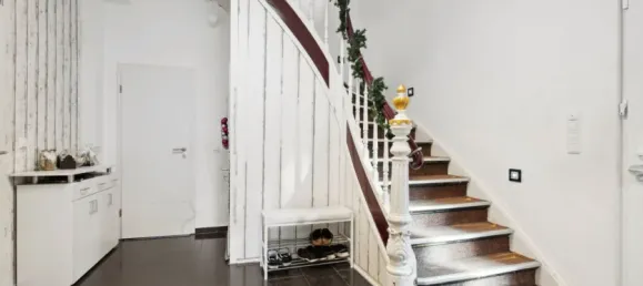 Дом с 8 комнатами в Ремшайд, Германия № 95455 2