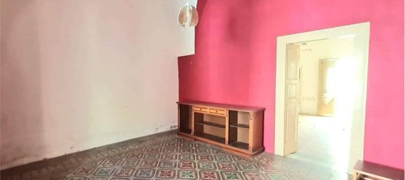 4 rooms House in Collepasso, Italy No. 86207 3