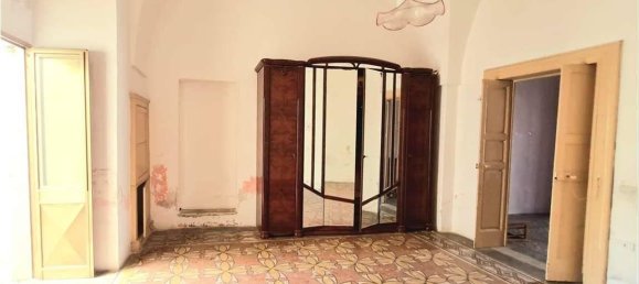 4 rooms House in Collepasso, Italy No. 86207 7