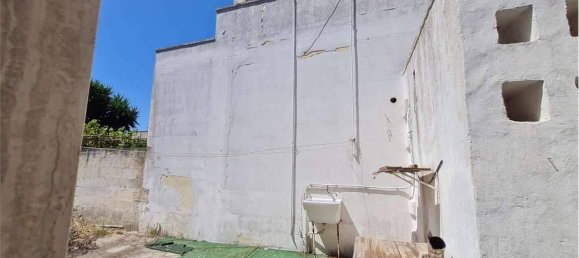 4 rooms House in Collepasso, Italy No. 86207 13