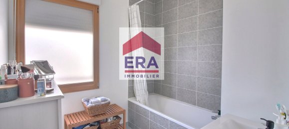 3 rooms Apartment in Seine-Saint-Denis, France No. 362699 12