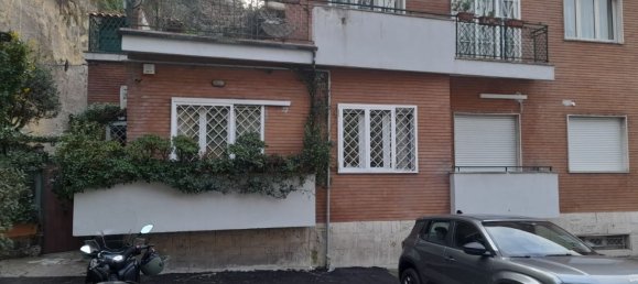 Квартира с 5 комнатами в Неаполь, Италия № 98065 25