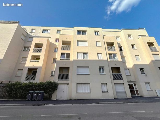 2 bedrooms Apartment in Reims, France No. 314982
