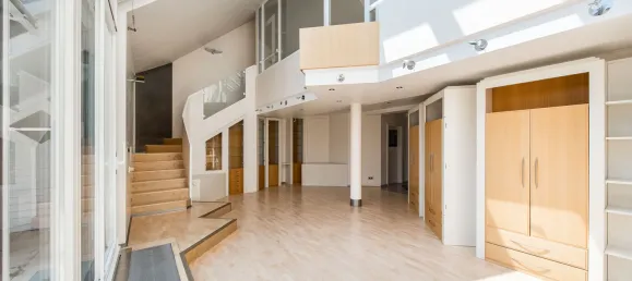 Дуплекс с 2 комнатами в Нюрнберг, Германия № 362879 3