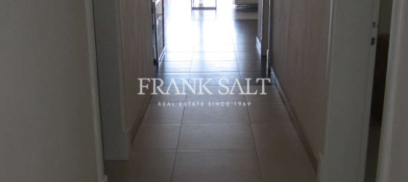 3 bedrooms Apartment in Sliema, Malta No. 3663 10